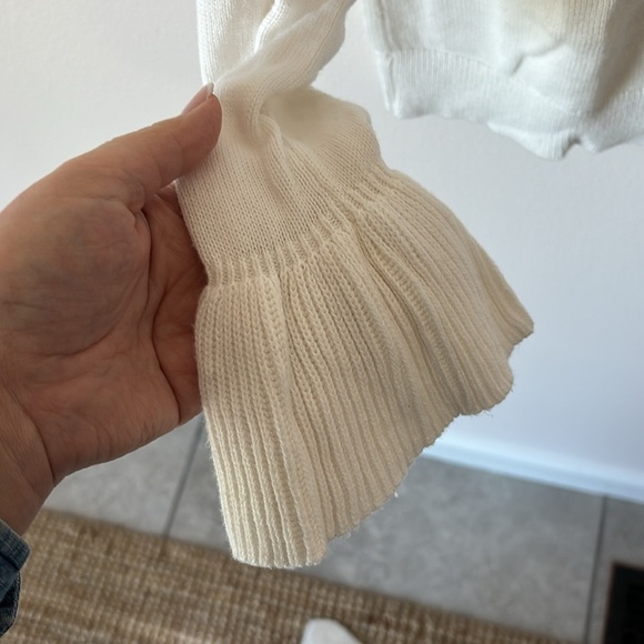 J Crew | Ivory Bell Sleeved 100% Cotton knit sweater Sz M - Picture 6 of 7